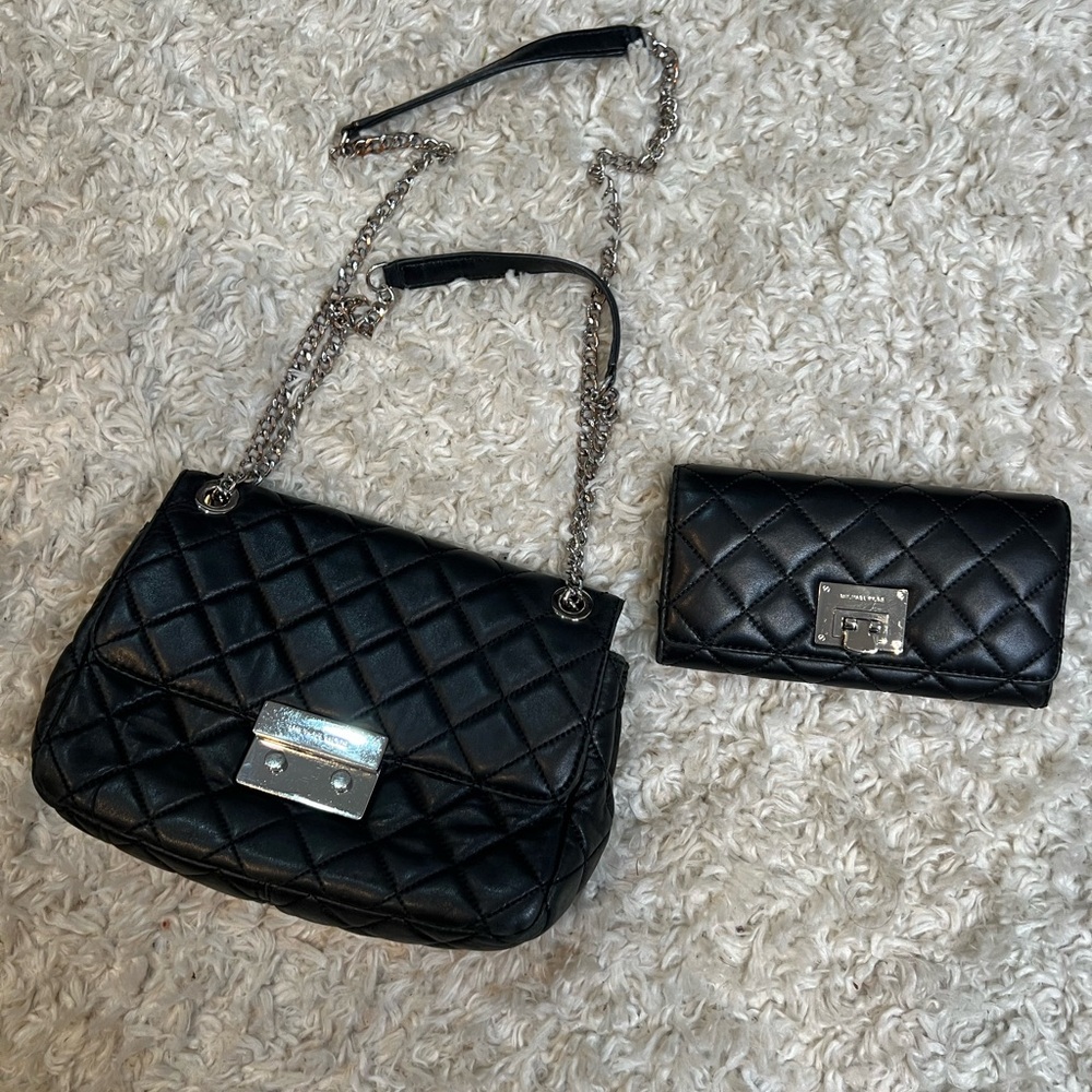 Michael Kors Adjustable Straps Crossbody or Shoulder Bag with Matching Wallet